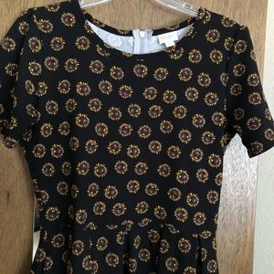 Lularoe Amelia dress w/ sunflower print 🌻